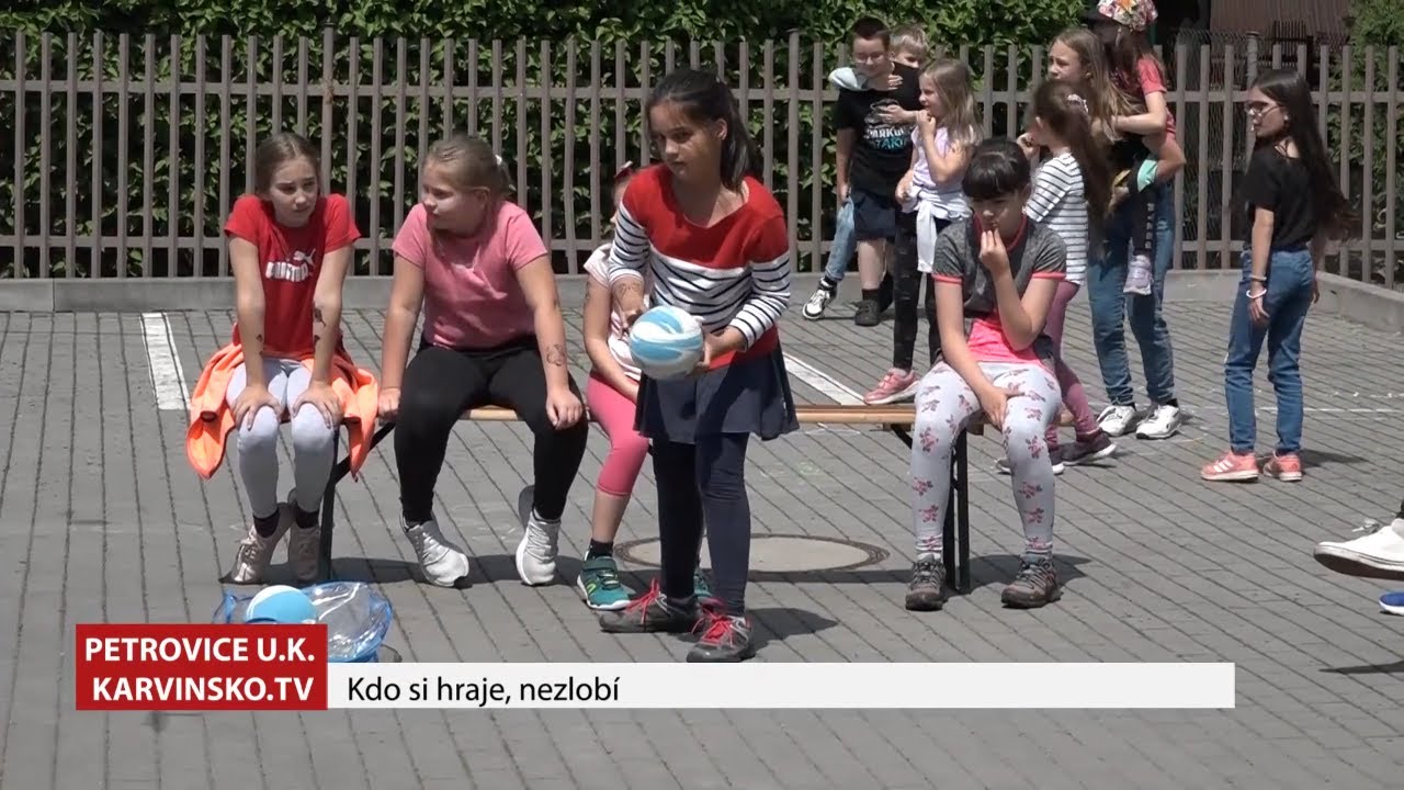  Kdo si hraje nezlobí 